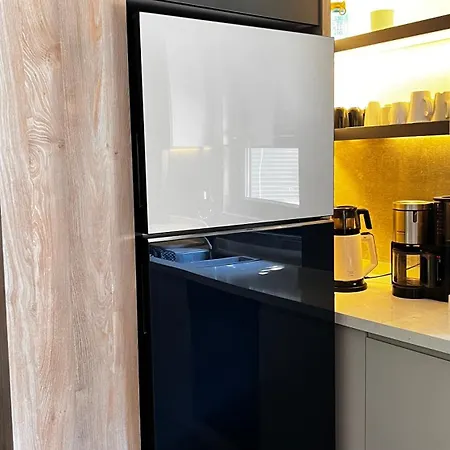 Apartment Leos Apart1 Side