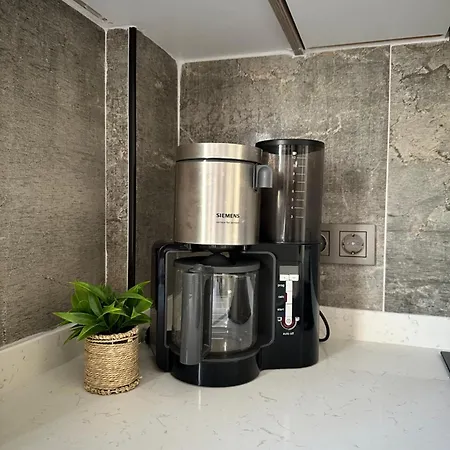 Leos Apart1 Apartamento *